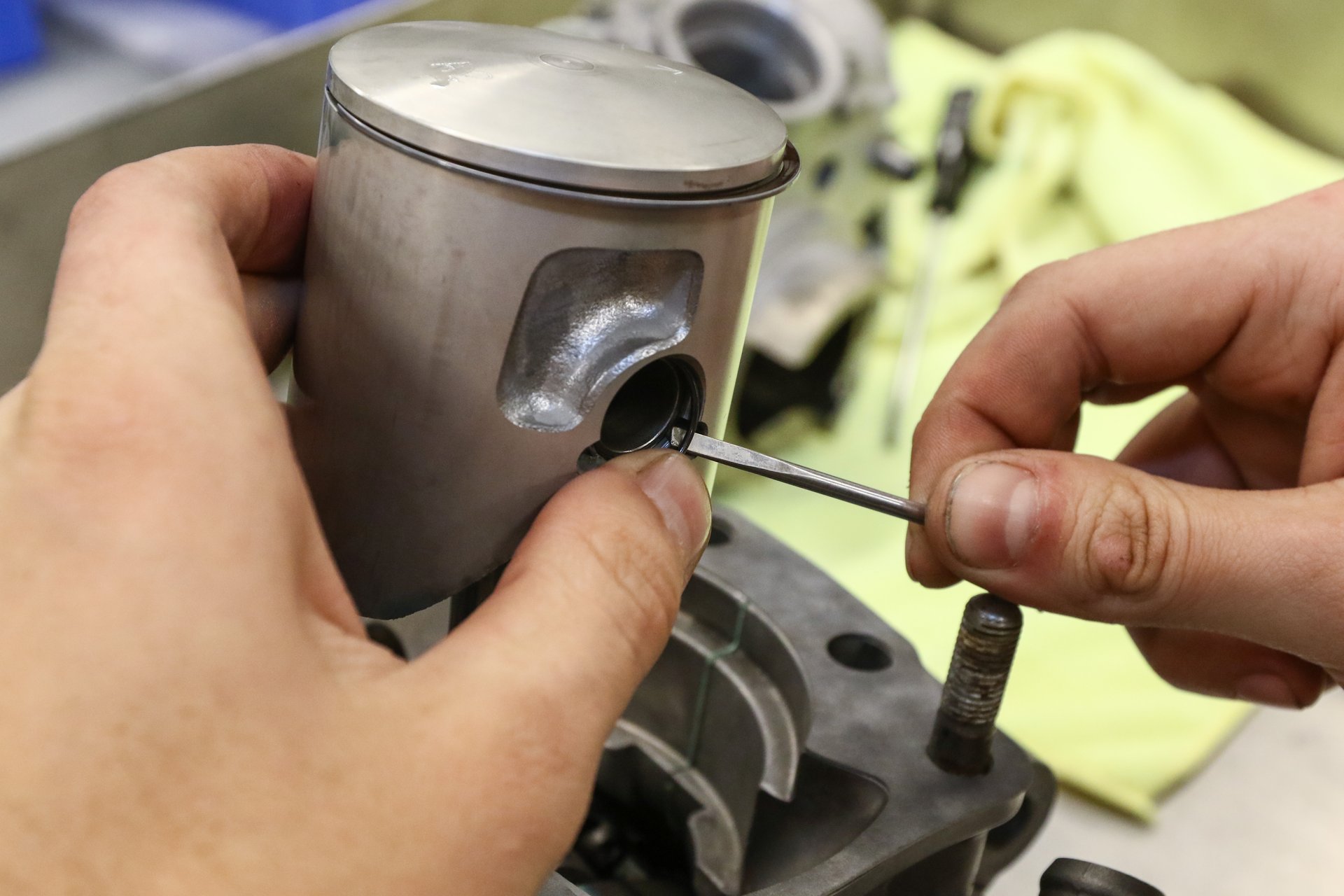 How to Rebuild the Top End in your TwoStroke